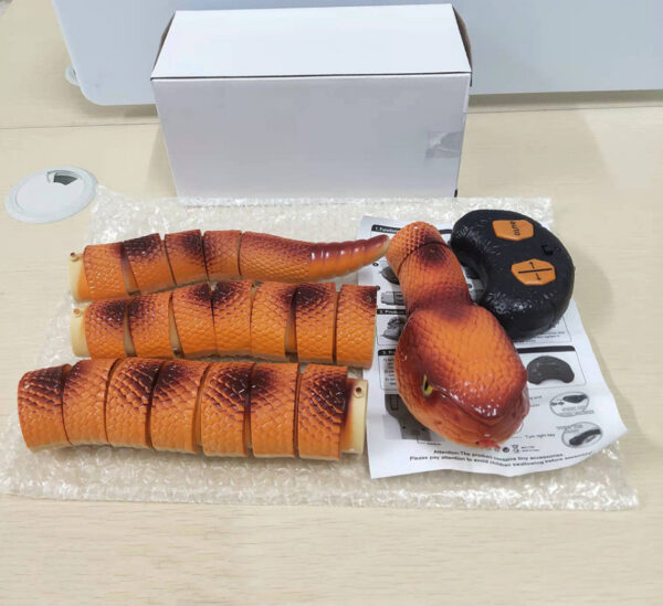 bb1868fe-ad14-47e6-99aa-13ede6030fe5-1.jpg Smart Sensing Interactive Cat Toys Automatic Eletronic Snake Cat Teasering Play USB Rechargeable Kitten Toys For Cats Dogs Pet