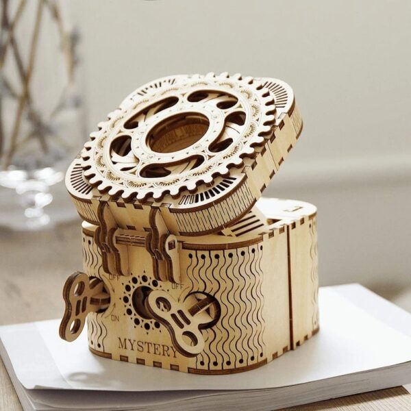 bc460f02-32a5-494d-b728-cbb3ec2eda69.jpg Robotime Rokr 123Pcs Treasure Box Creative 3D Wooden Puzzle Game Assembly Toys Chris Gift For Children Adults Teens Dropshipping